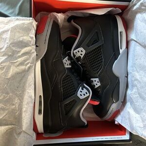 I’m selling new Jordan 4 breds